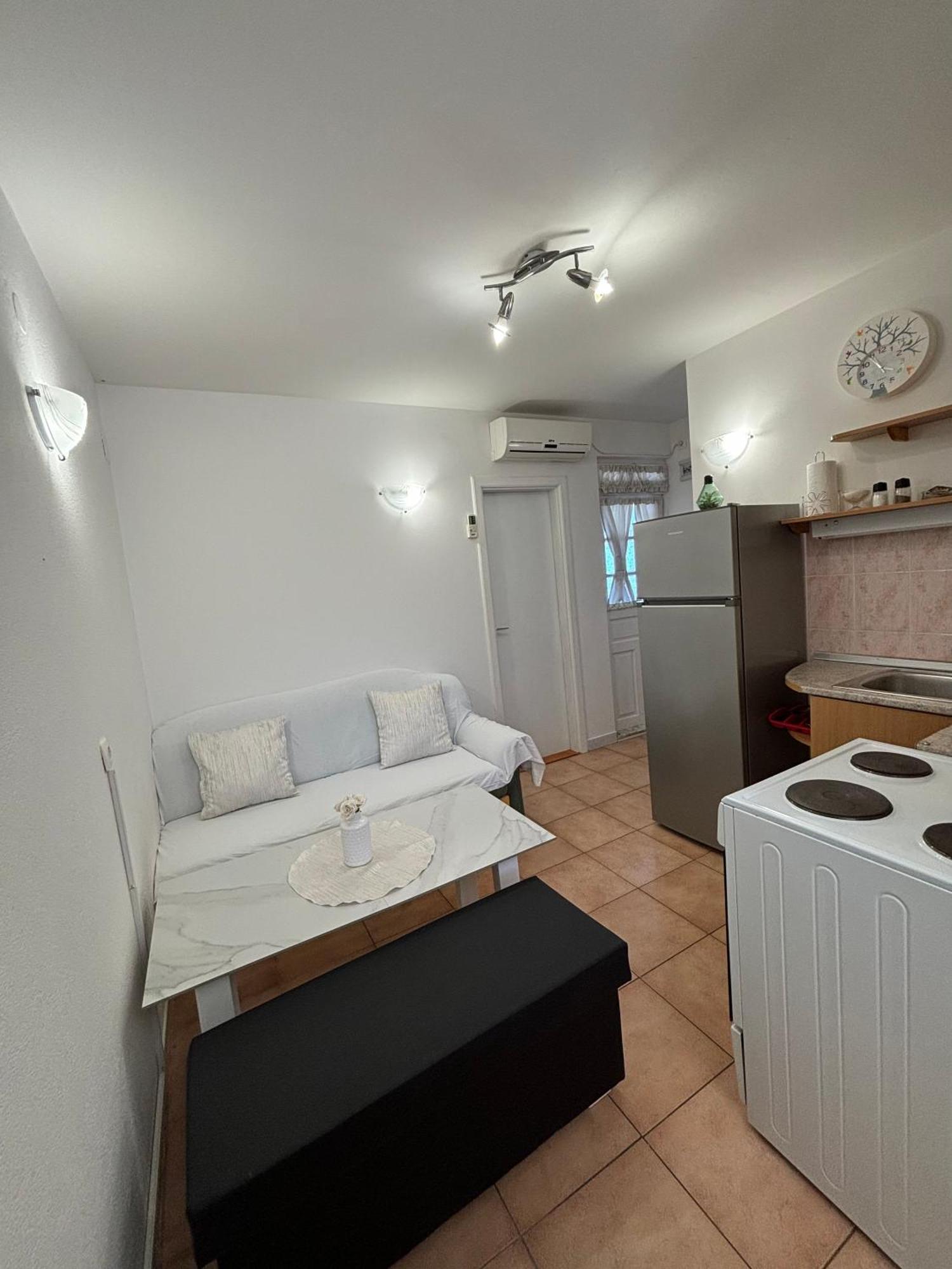 Apartments Medic Drače Extérieur photo