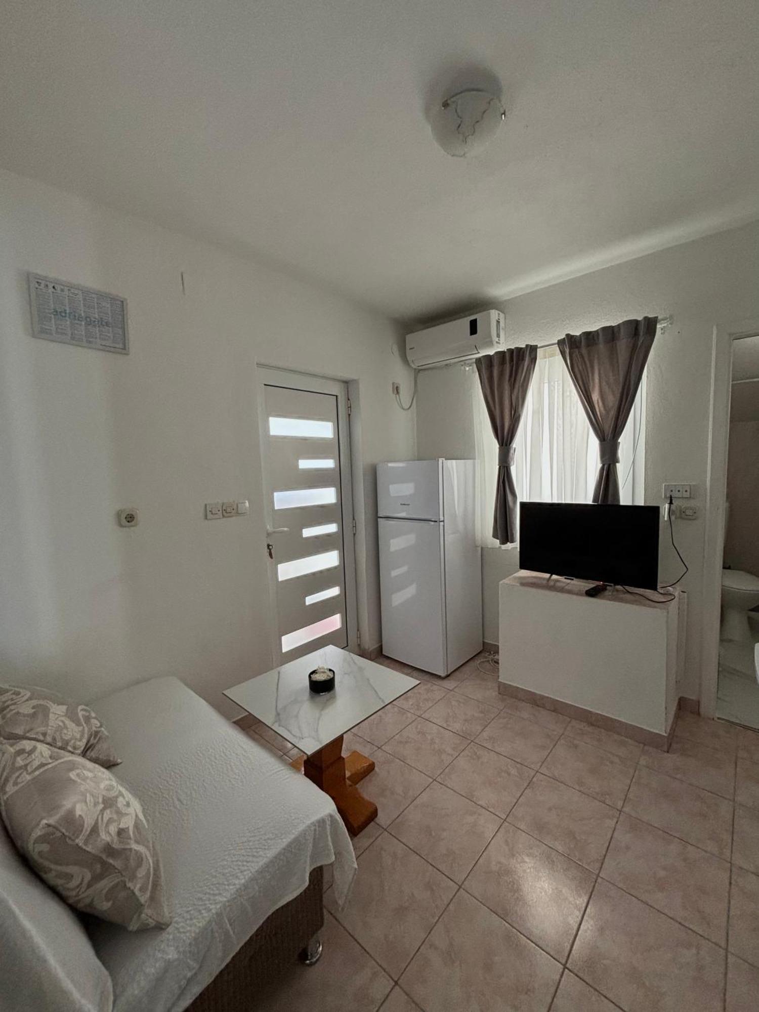 Apartments Medic Drače Extérieur photo